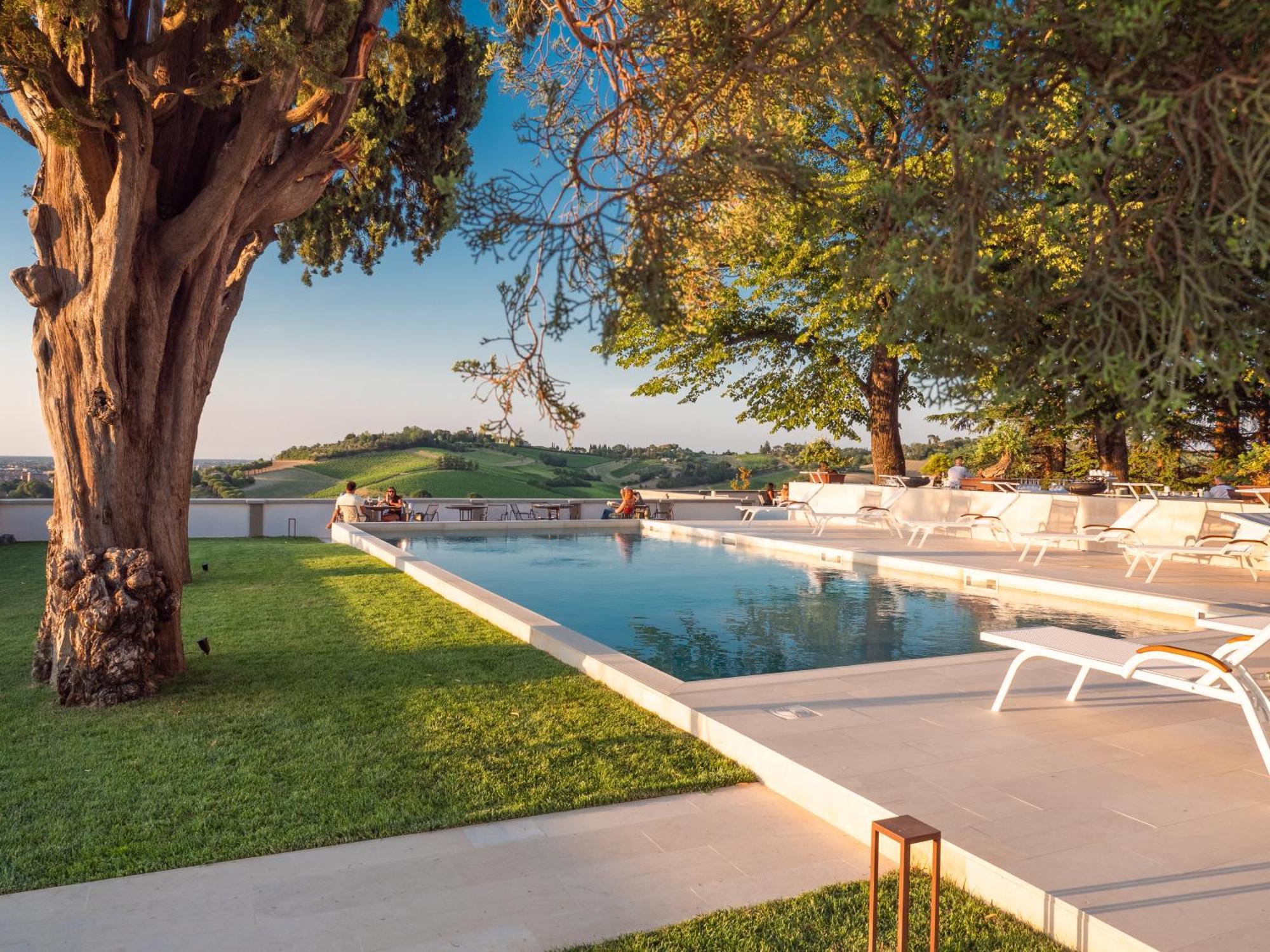 Boutique Hotel Villa Monty Banks Cesena Buitenkant foto