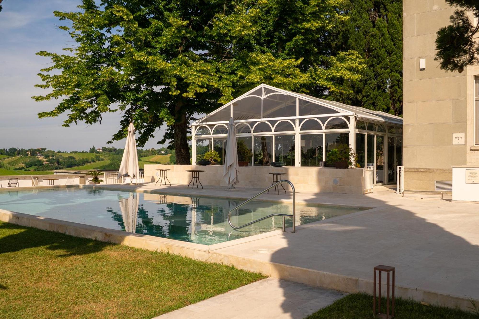 Boutique Hotel Villa Monty Banks Cesena Buitenkant foto